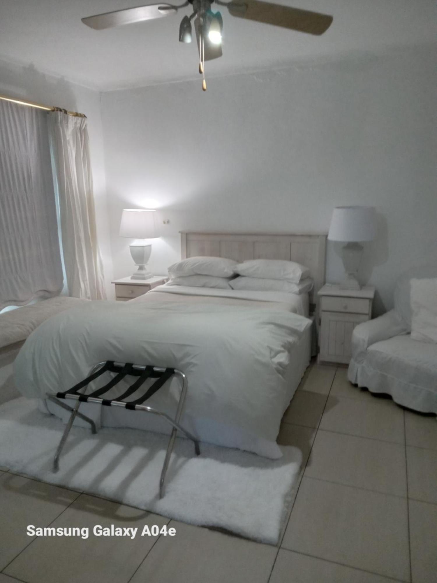 Emerald Guest House Springs 外观 照片