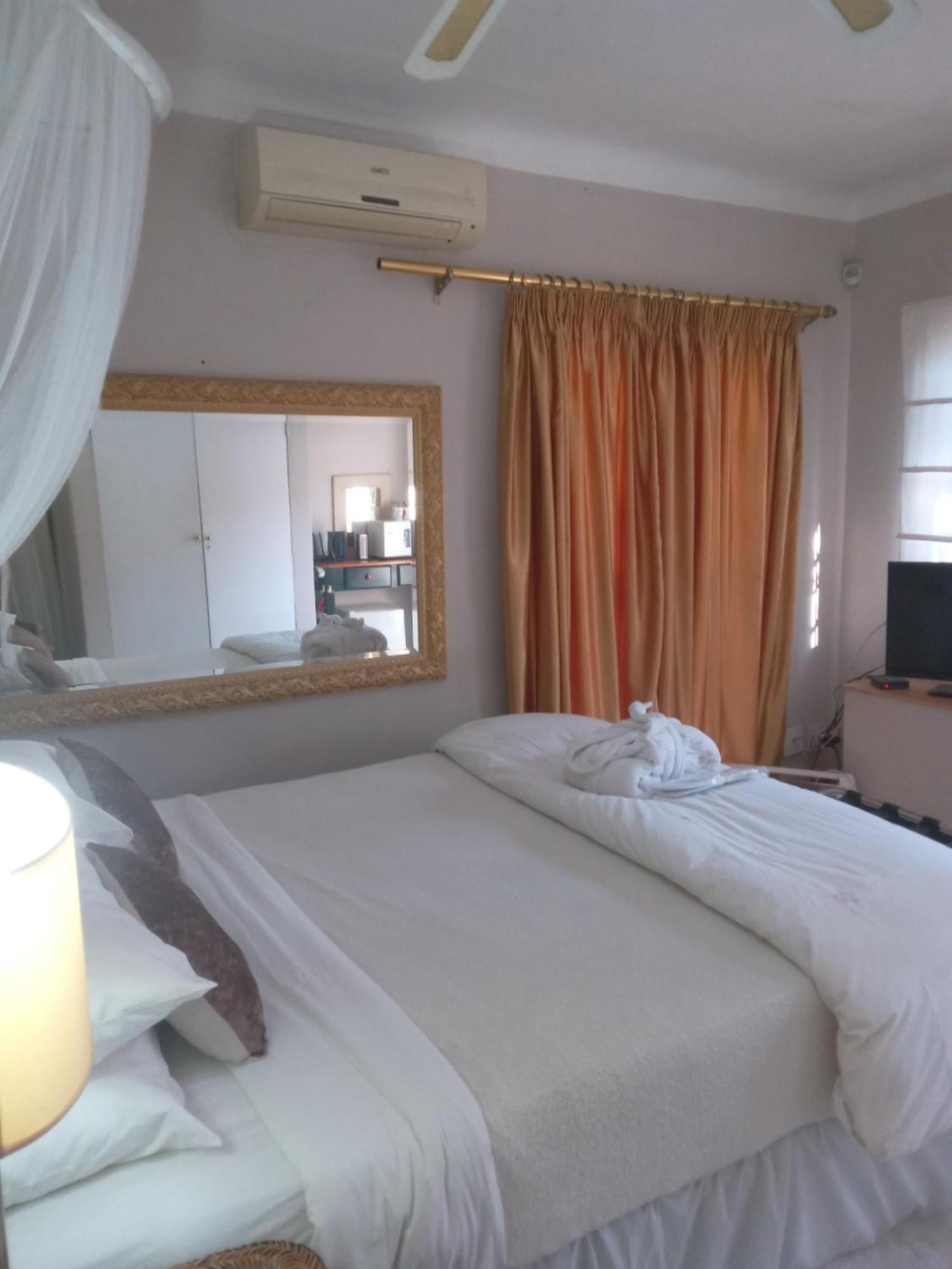 Emerald Guest House Springs 外观 照片