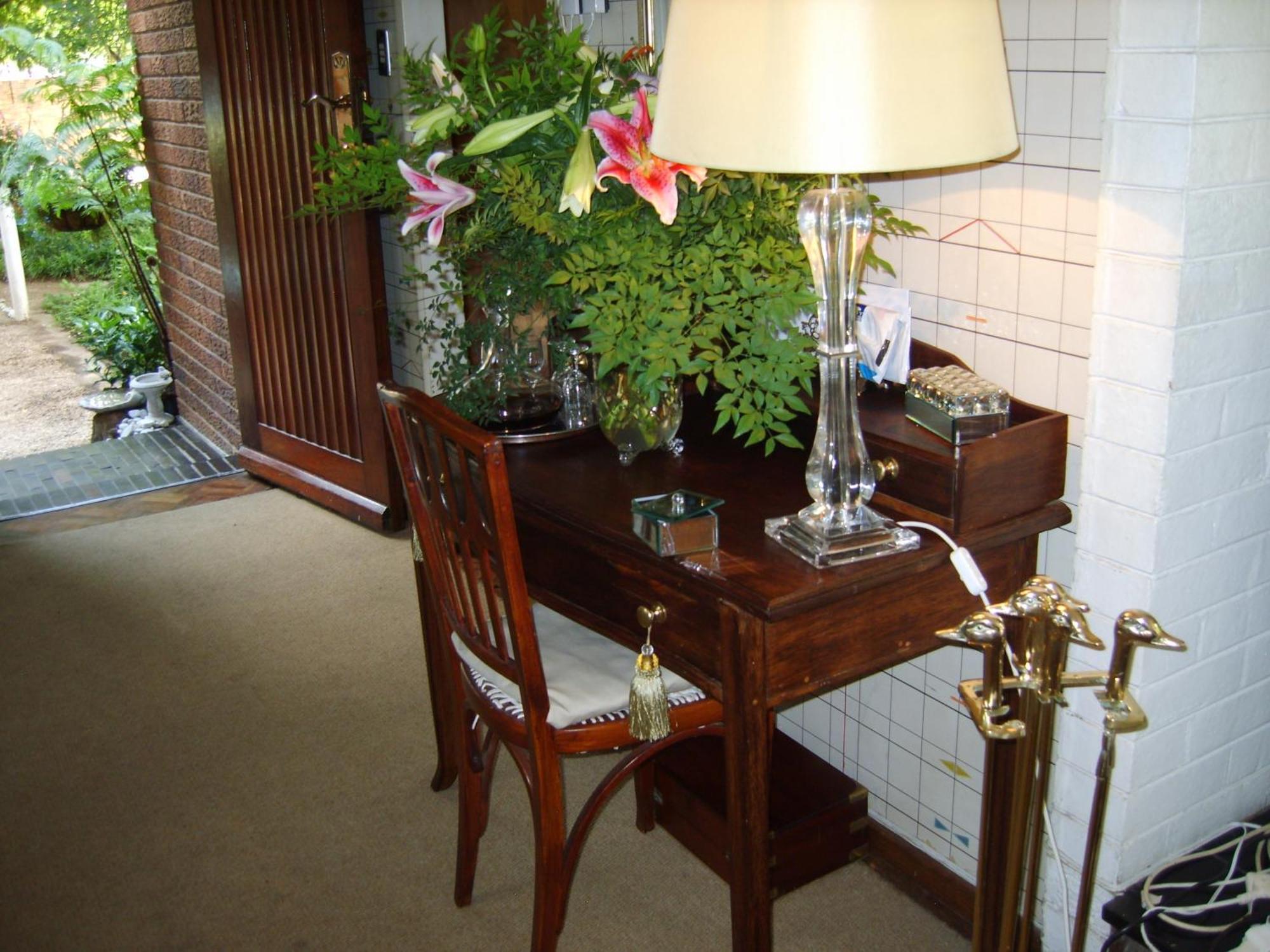 Emerald Guest House Springs 外观 照片