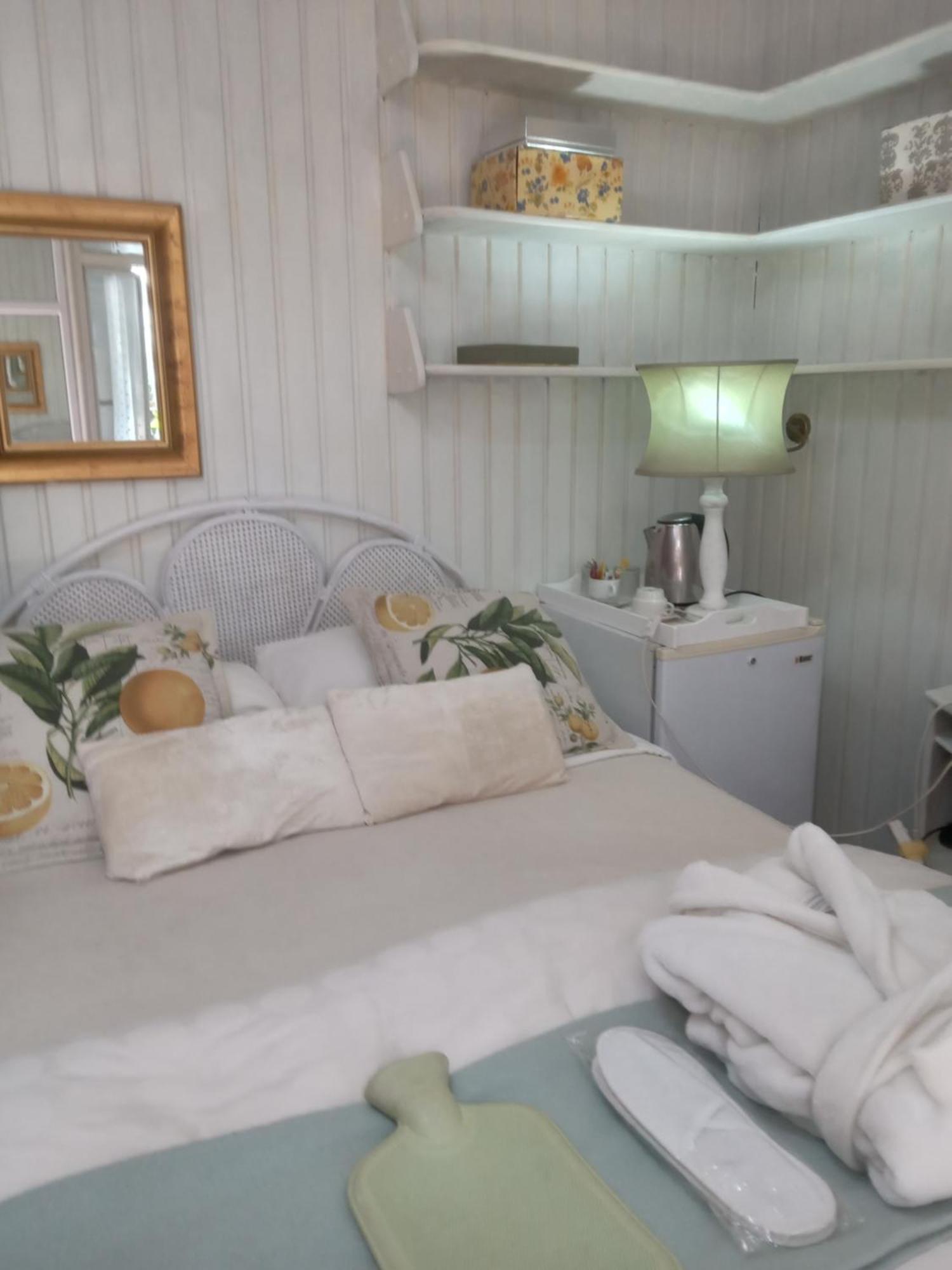 Emerald Guest House Springs 外观 照片