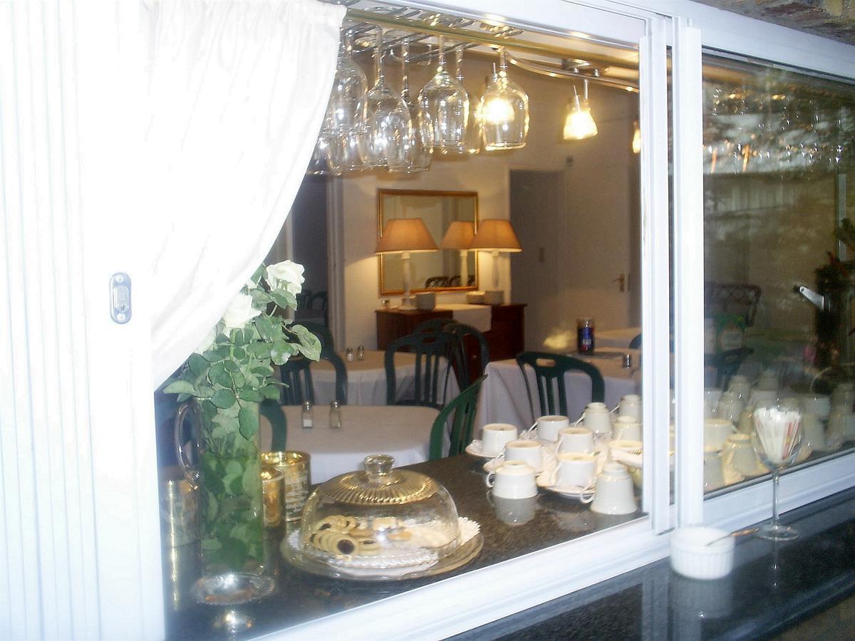 Emerald Guest House Springs 外观 照片
